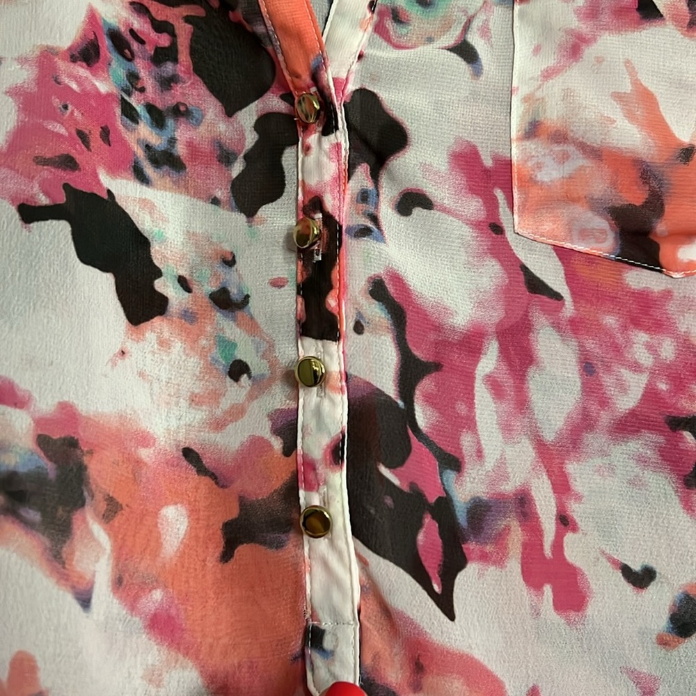 APT 9 Sheer Pink/Coral/Gray/White Watercolor V-Neck Button Front Top,Large, GUC. - Picture 8 of 13